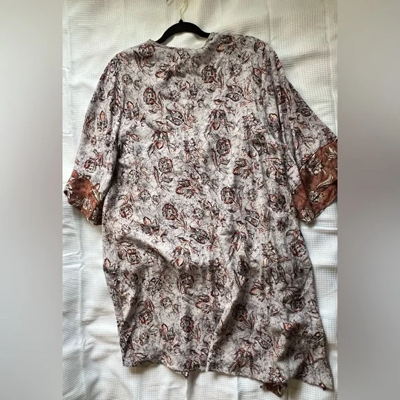 EUC Maurice's Kimono Duster Floral Pattern J - Picture 3 of 5